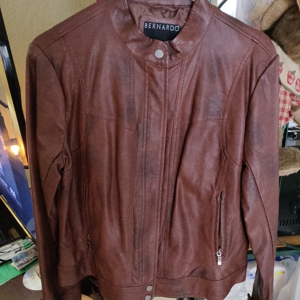 Leather - Picture 3 of 3